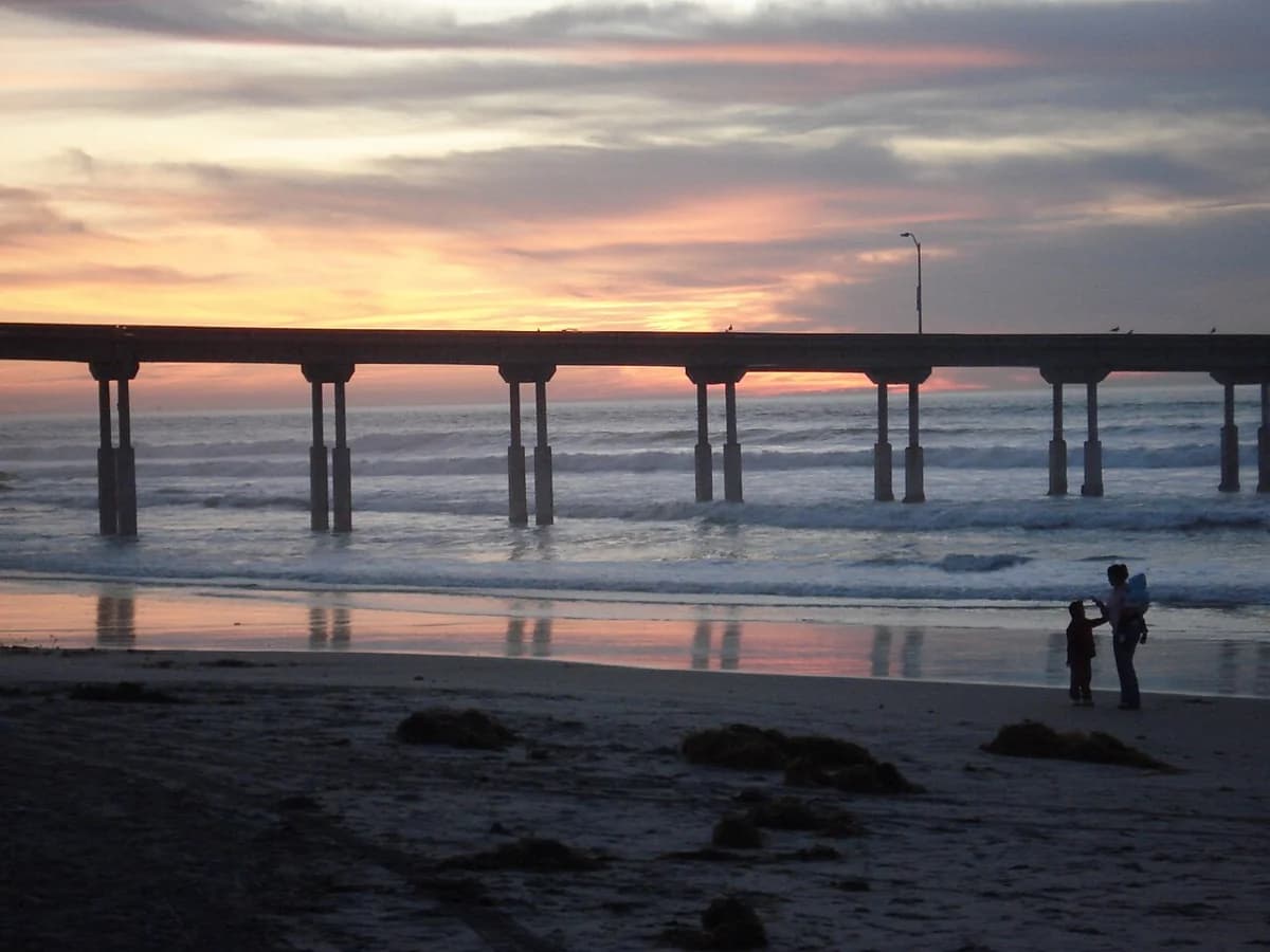 Ocean Beach Pier at sunset in 2006, before its current closure.